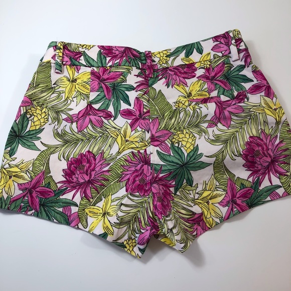H&M Pants - H&M floral short, size 4